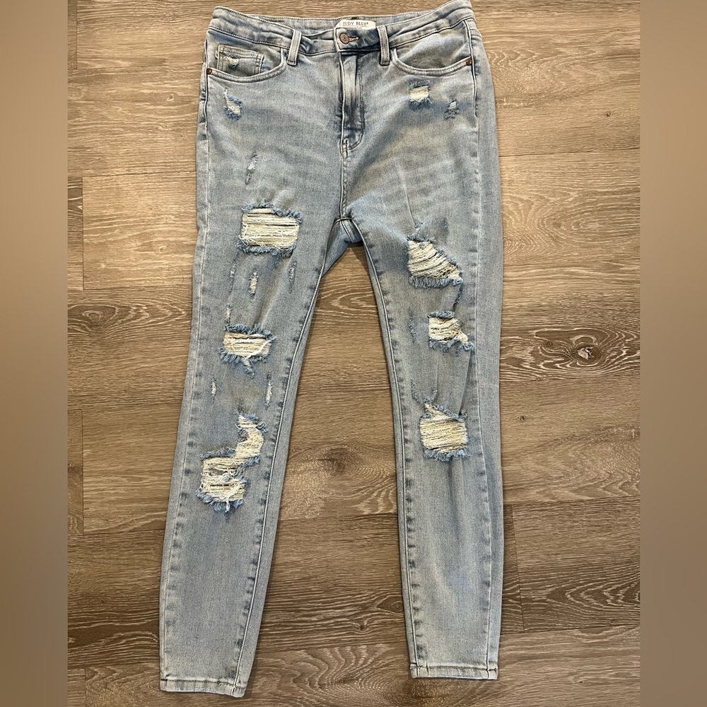 Barely worn Judy Blue Skinny Fit jeans in size 15 32”